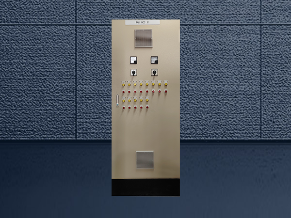 十三路風(fēng)機控制柜3